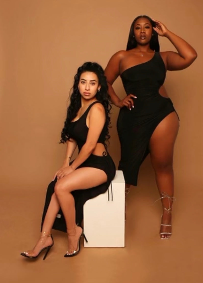 DRESSES